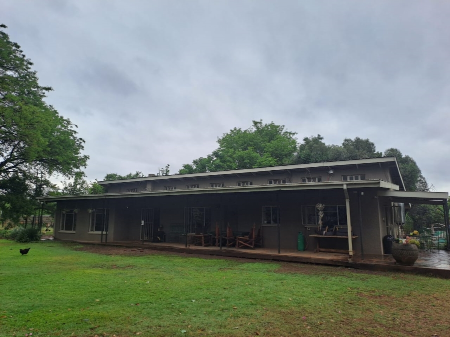 7 Bedroom Property for Sale in Modderfontein AH North West